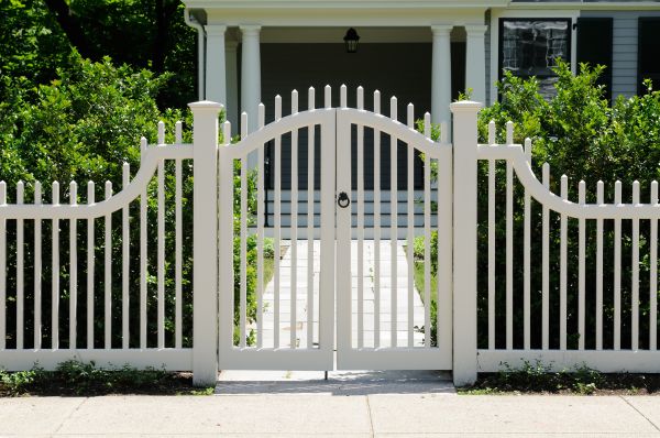 Gate Hinge Replacement in Athens