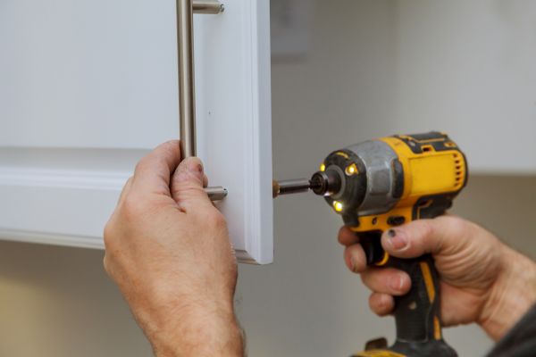 Cost of Cabinet Knob Installation in Athens